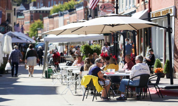 People eat outside in Galena, Ill., on Wednesday, Oct. 7, 2020. PHOTO CREDIT: NICKI KOHL
