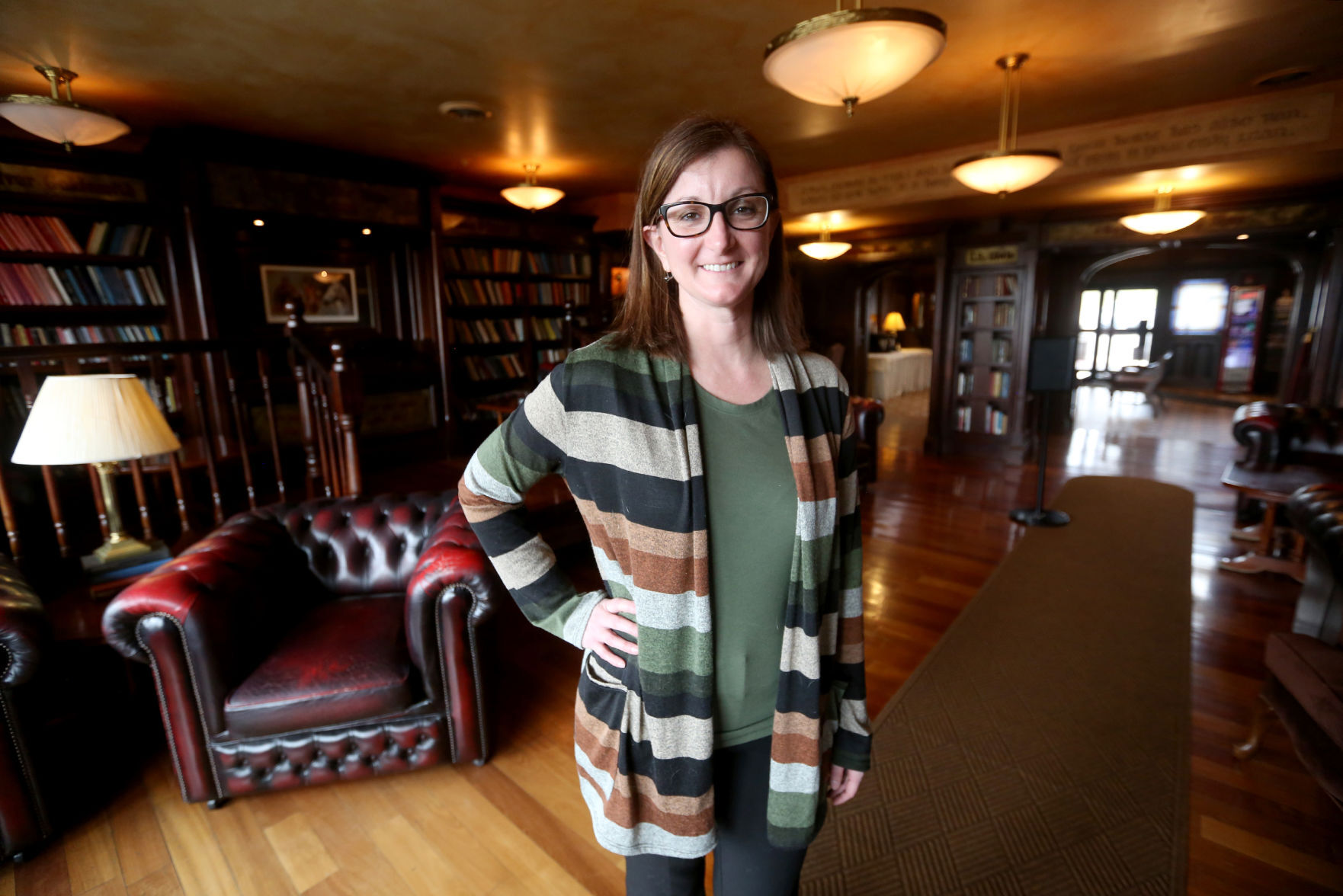 Krystle Hewitt is the new general manager at The Irish Cottage Inn & Suites and Frank O’Dowd’s Irish Pub & Grill in Galena, Ill., which are under new ownership.    PHOTO CREDIT: JESSICA REILLY