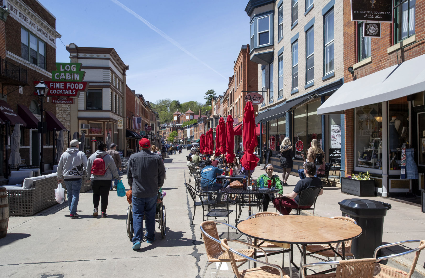 People enjoy shopping and dining on Mother’s Day on Main Street in Galena, Ill. PHOTO CREDIT: Telegraph Herald