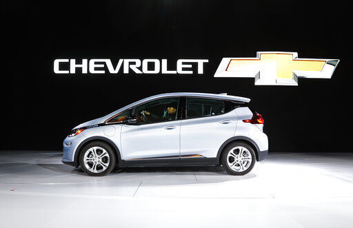 General Motors is recalling some older Chevrolet Bolts for a second time to fix persistent battery problems that can set the electric cars ablaze. The recall covers about 69,000 Bolts worldwide from 2017, 2018 and part of the 2019 model year.     PHOTO CREDIT: Paul Sancya