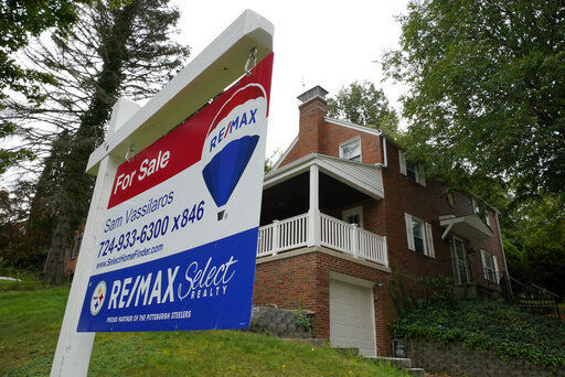 U.S. home prices jumped in August by a near-record amount from a year earlier, as Americans eager to buy a home drove up prices on a dwindling number of properties.    PHOTO CREDIT: Gene J. Puskar