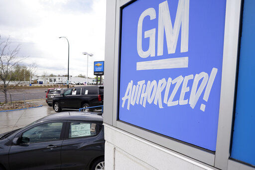 General Motors announced today that its profit fell 40% to $2.4 billion.    PHOTO CREDIT: David Zalubowski