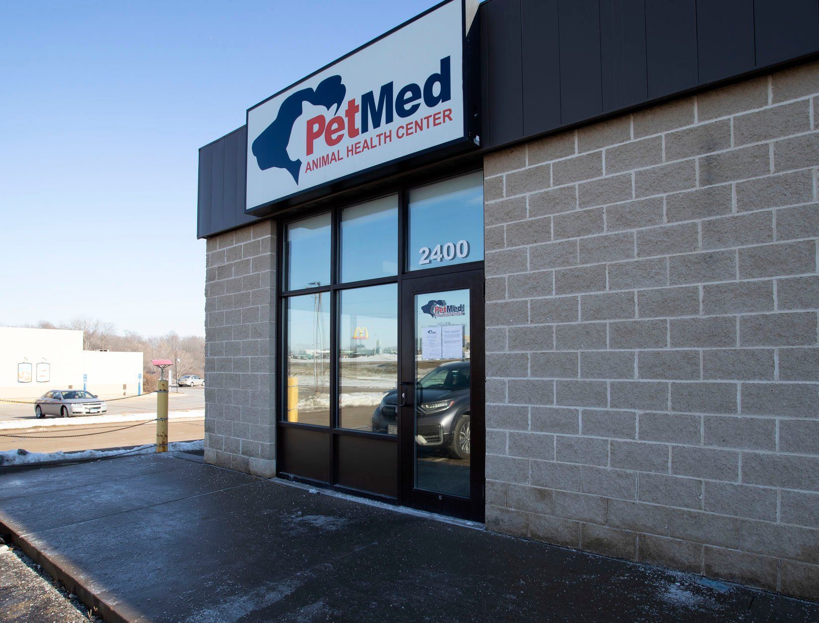 Exterior of Pet Med on Gateway Drive in Dubuque on Thursday, Jan. 13, 2022.    PHOTO CREDIT: Stephen Gassman