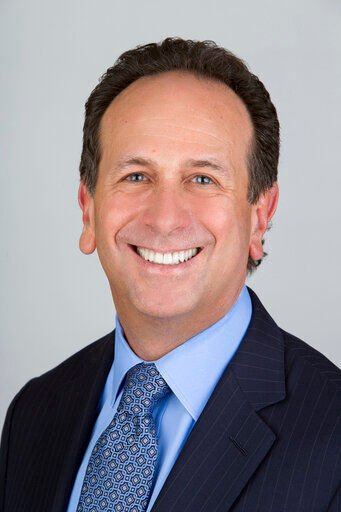 Michael Sapir, CEO of Proshares.    PHOTO CREDIT: HONS