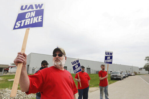 A group of U.S. senators led by Vermont independent Bernie Sanders is lending its support to workers at two CNH Industrial plants in Wisconsin and Iowa who have been on strike for better pay and benefits for more than a month.     PHOTO CREDIT: John Lovretta