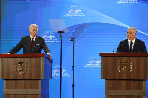 U.S. President Joe Biden (left) gives a press conference with Israel