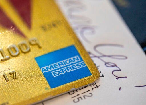 American Express’ profits fell 14% in the second quarter, the company said today as higher expenses more than offset record spending on its network by its cardmembers.    PHOTO CREDIT: Jenny Kane
