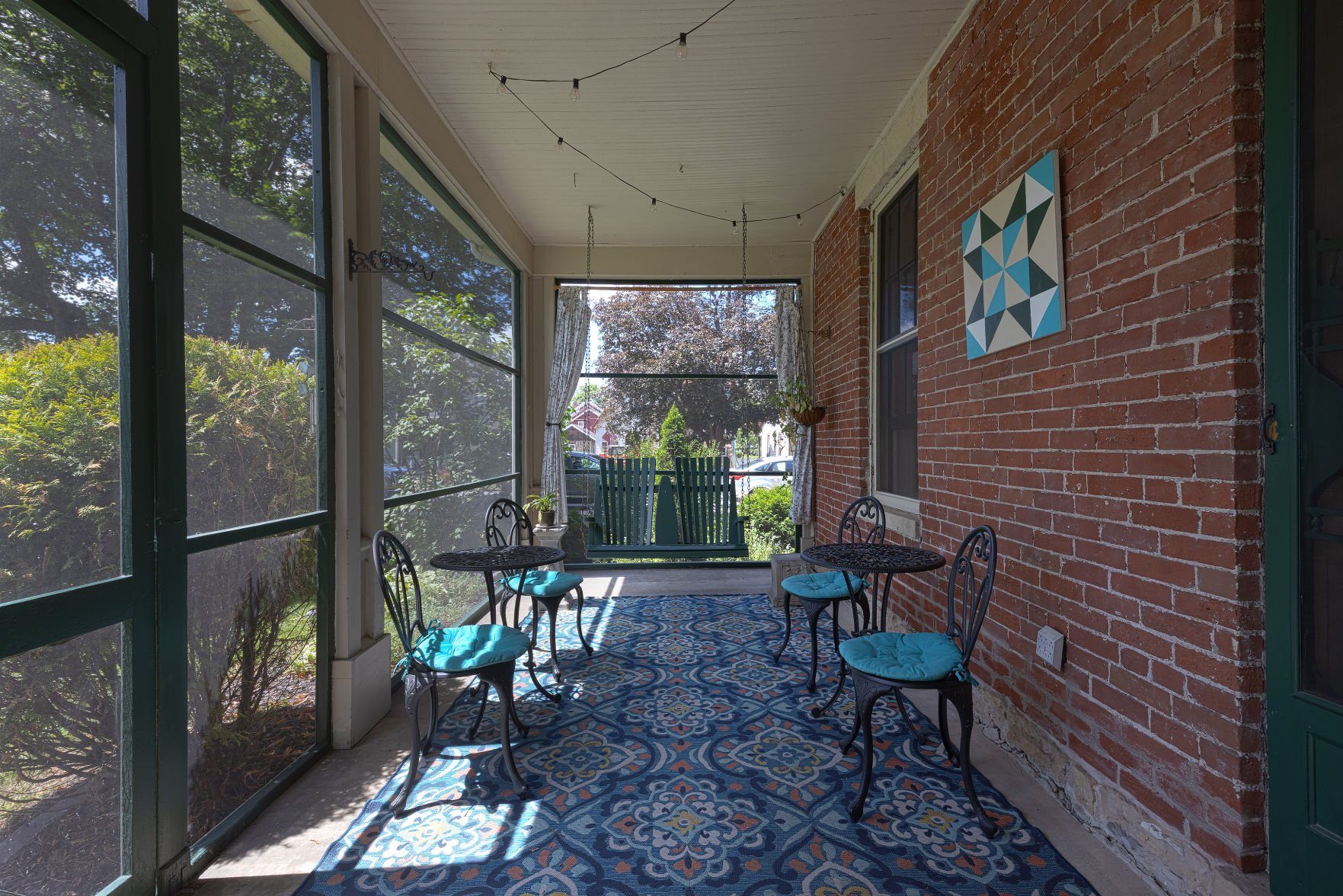 A screened in porch at the Aldrich Guest House in Galena, Ill.    PHOTO CREDIT: Stephen Gassman