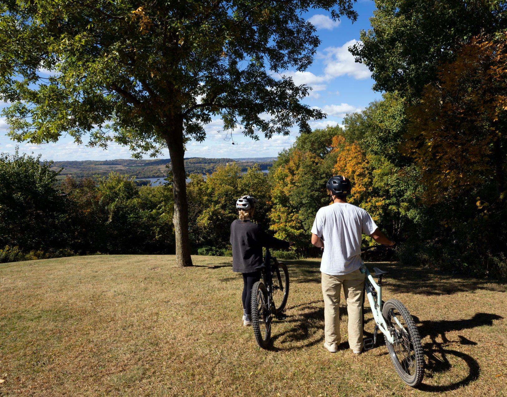 Quinten Bergles and Allison Mack at the start of one of the downhill trails at Farside Mountain Bike Park at Chestnut Mountain Resort in Galena, Ill., on Friday, Oct. 7, 2022.    PHOTO CREDIT: Stephen Gassman