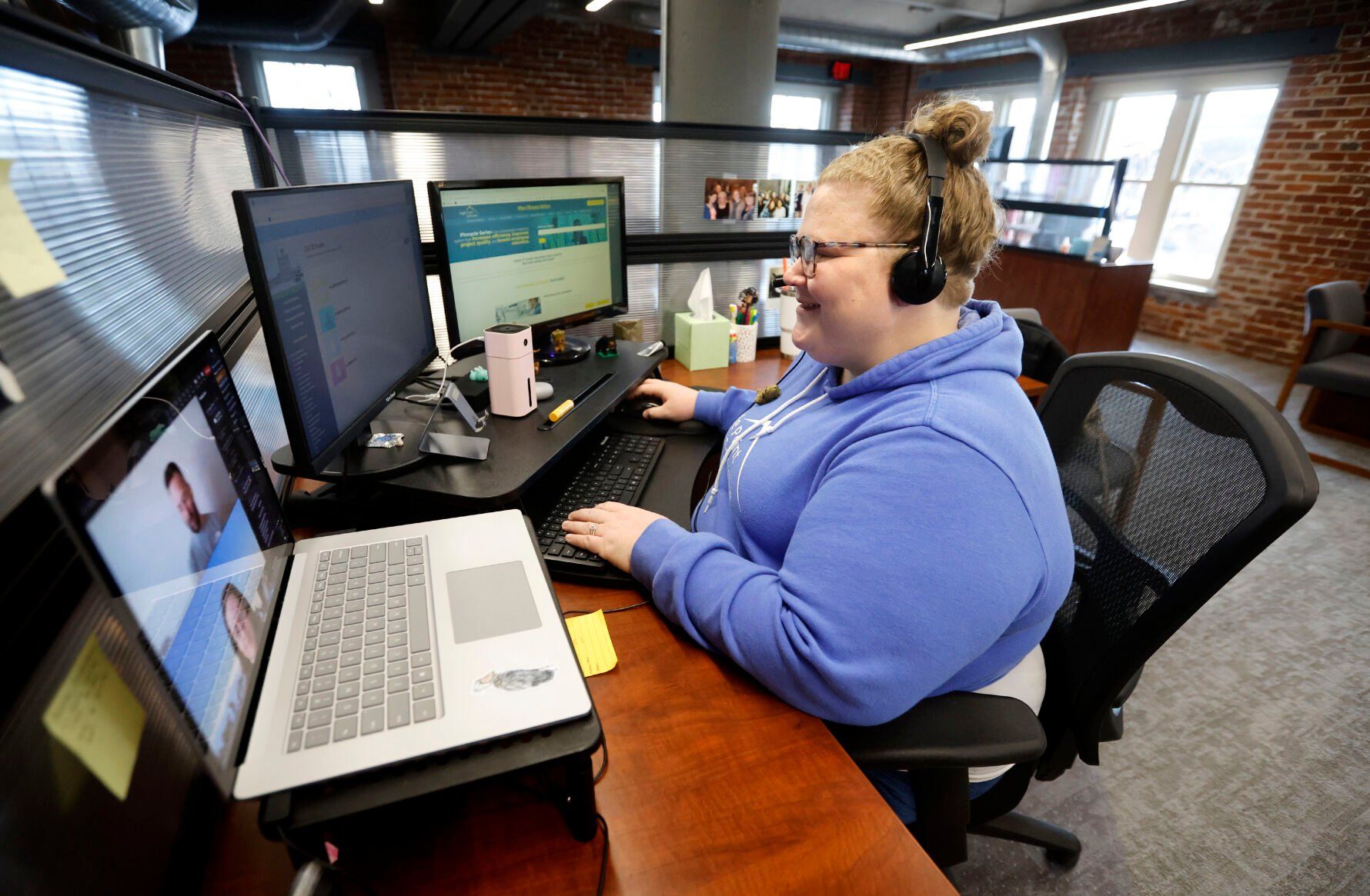 Jenni Runde talks to employees during a virtual meeting.    PHOTO CREDIT: JESSICA REILLY
Telegraph Herald