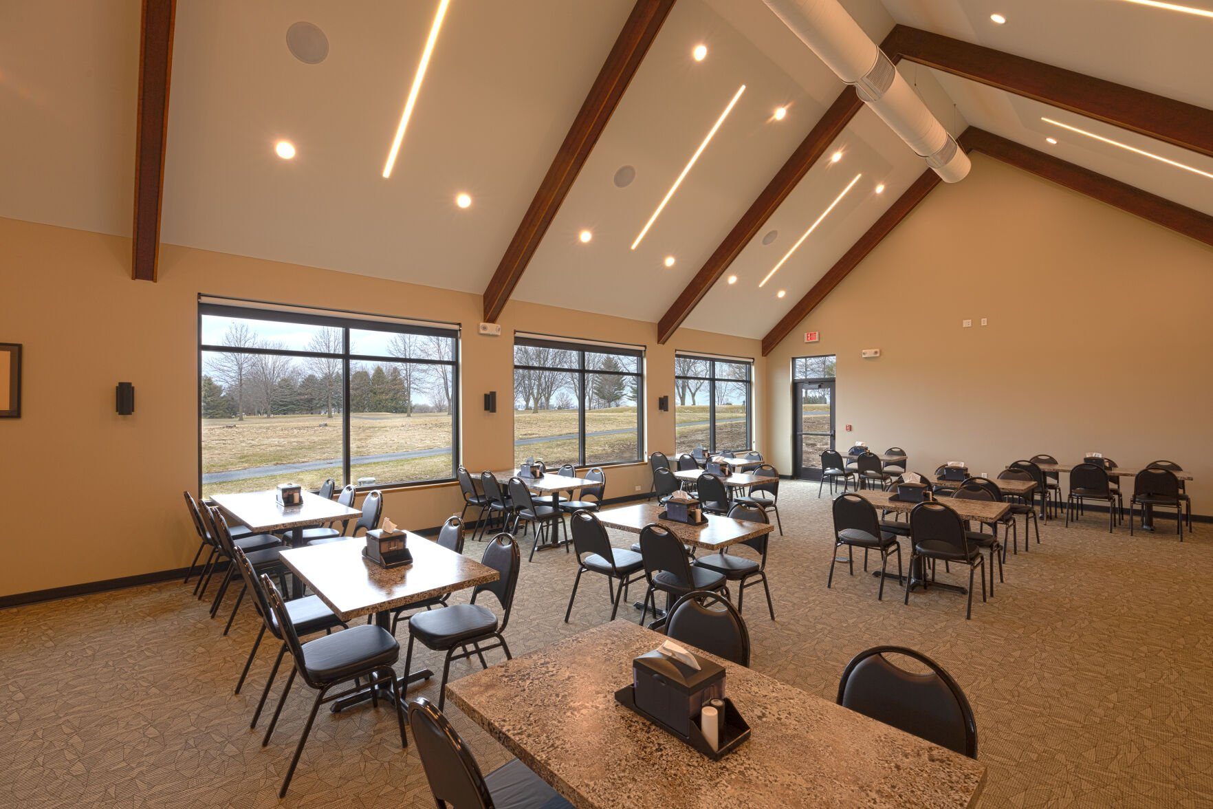 The dining room inside the new clubhouse at Cole Acres Golf and Grill in Cuba City, Wis..    PHOTO CREDIT: Stephen Gassman