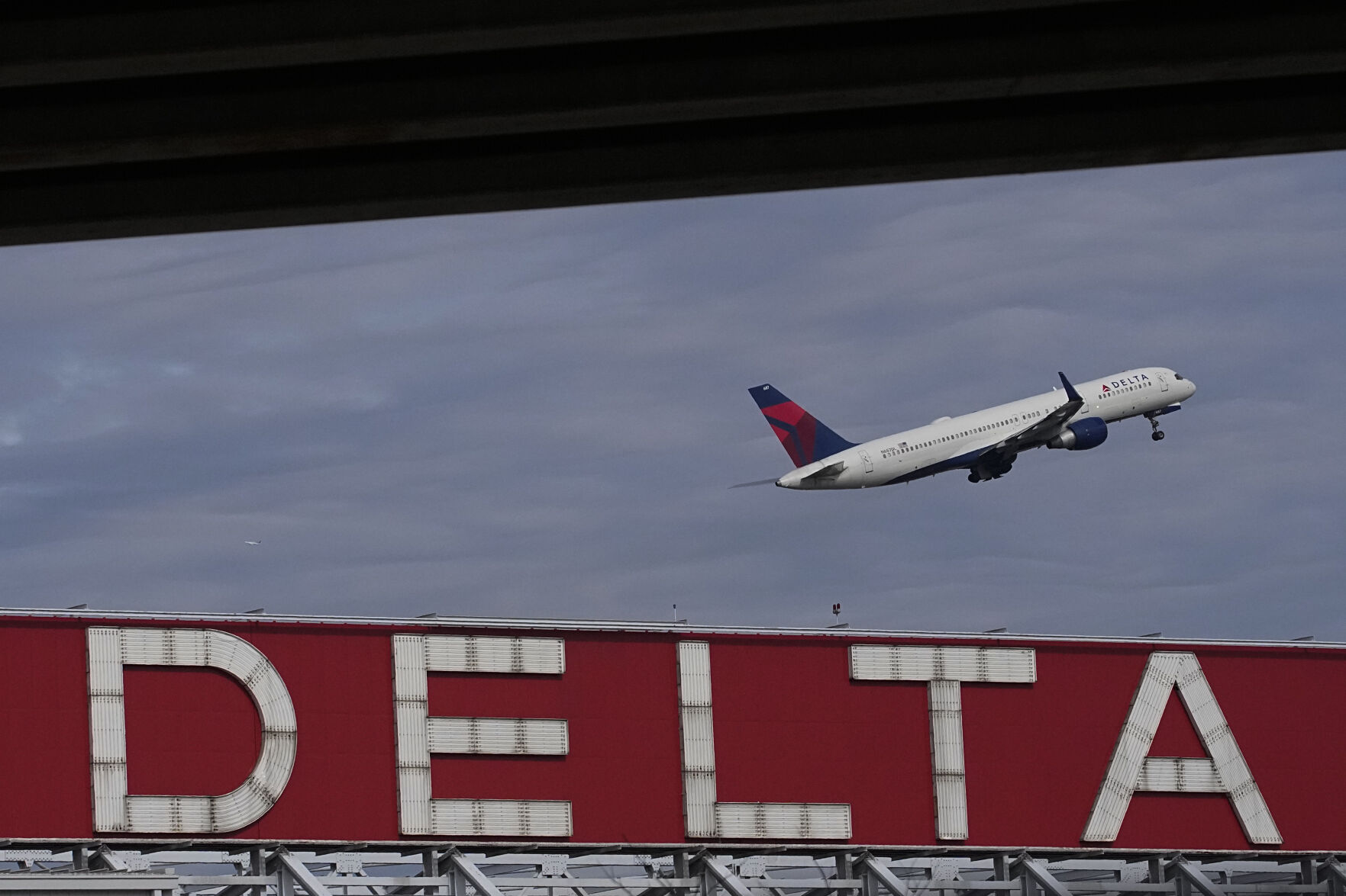 <p>FILE - A Delta airplane takes off from Hartsfield-Jackson Atlanta International Airport in Atlanta, Tuesday, Nov. 22, 2022. Delta reports earnings on Thursday, April 13, 2023. (AP Photo/Brynn Anderson, File)</p>   PHOTO CREDIT: Brynn Anderson