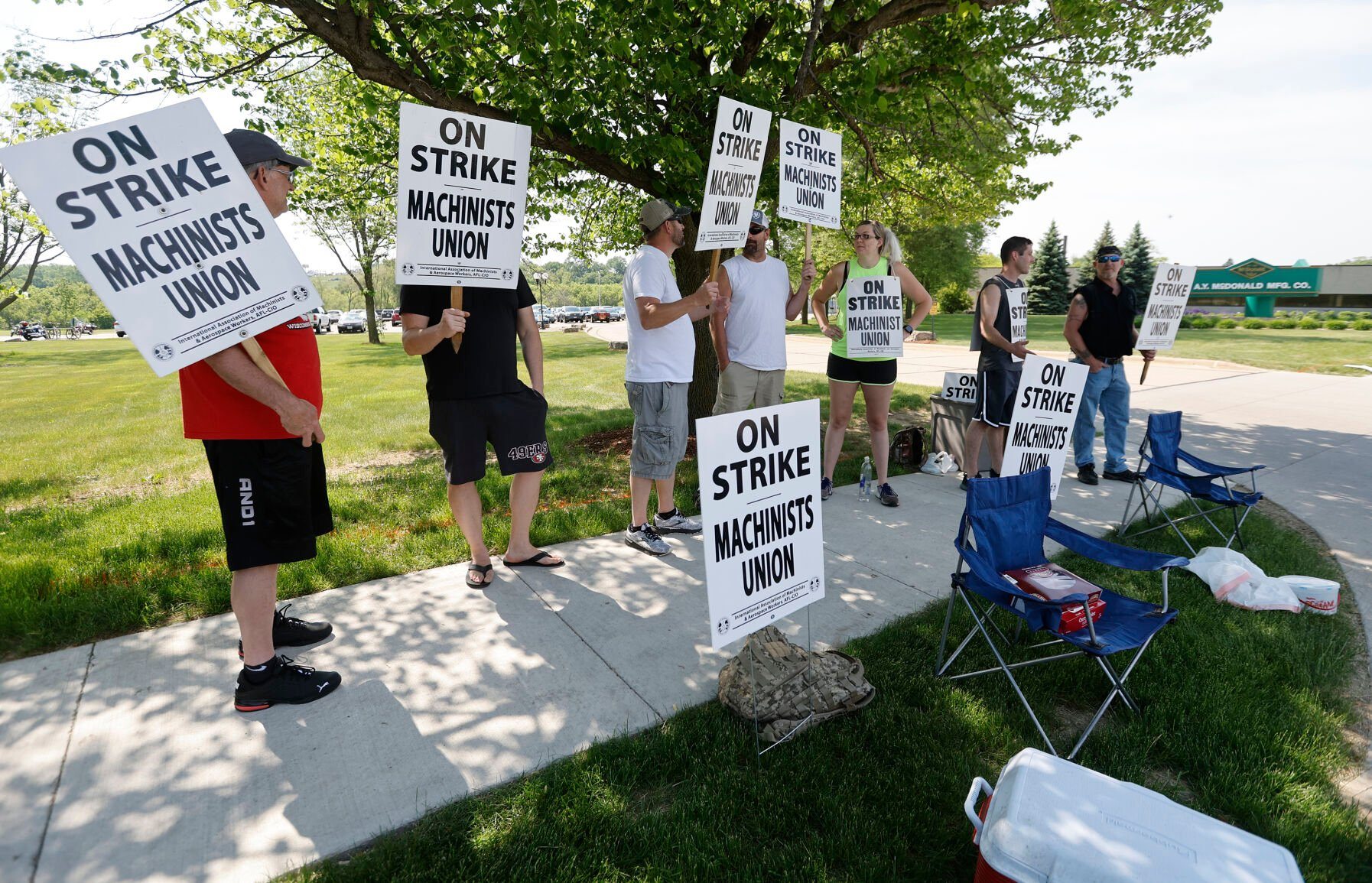 A.Y. McDonald Mfg. Co. employees picket outside the facility on Chavenelle Road in Dubuque on Thursday, June 1, 2023.    PHOTO CREDIT: JESSICA REILLY