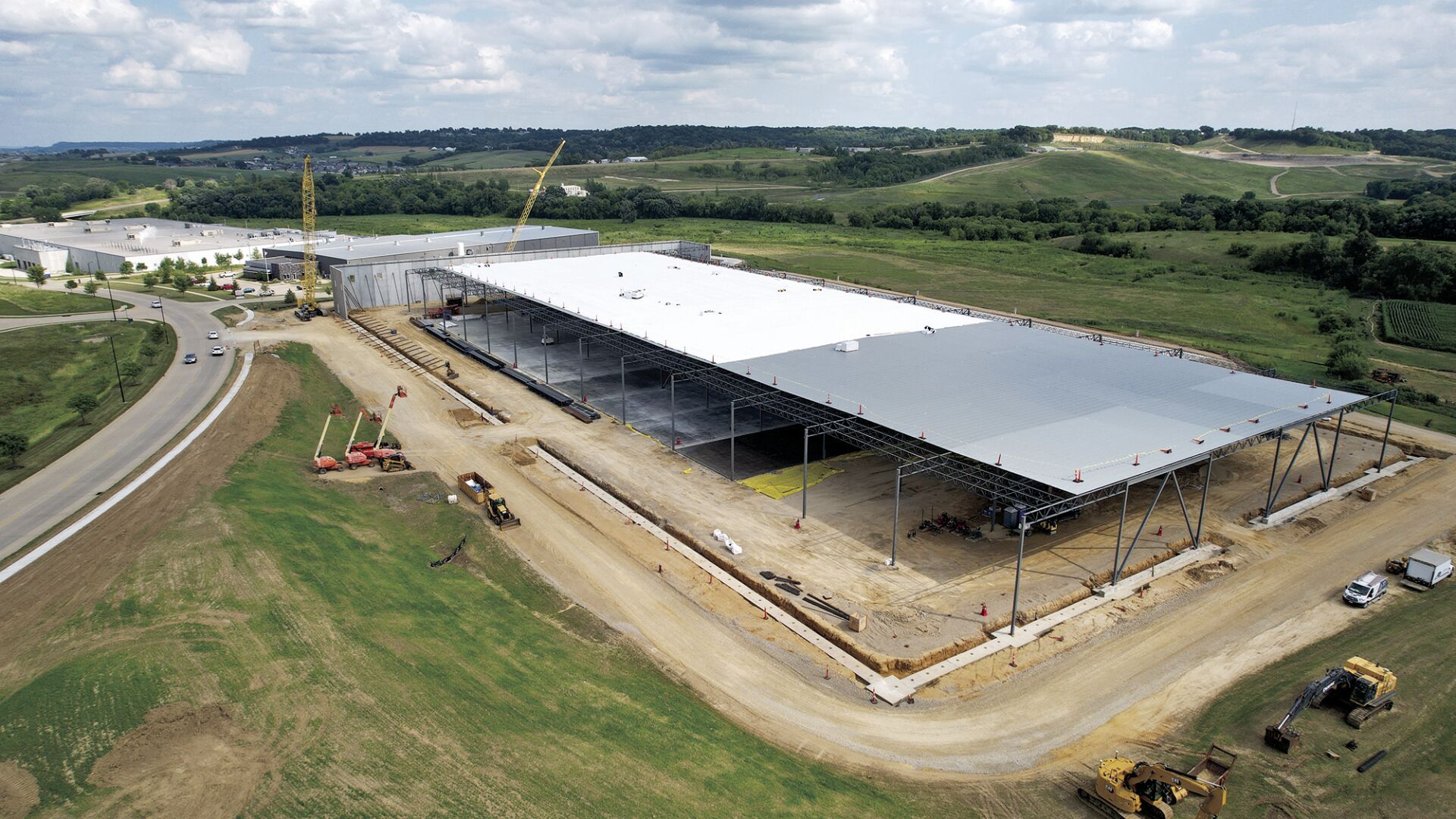 Work continues on a new warehouse along Seippel Road in Dubuque on Thursday. Seippel Warehouse LLC is constructing the 250,000-square-foot building, which it will lease to Simmons Pet Food.    PHOTO CREDIT: Dave Kettering