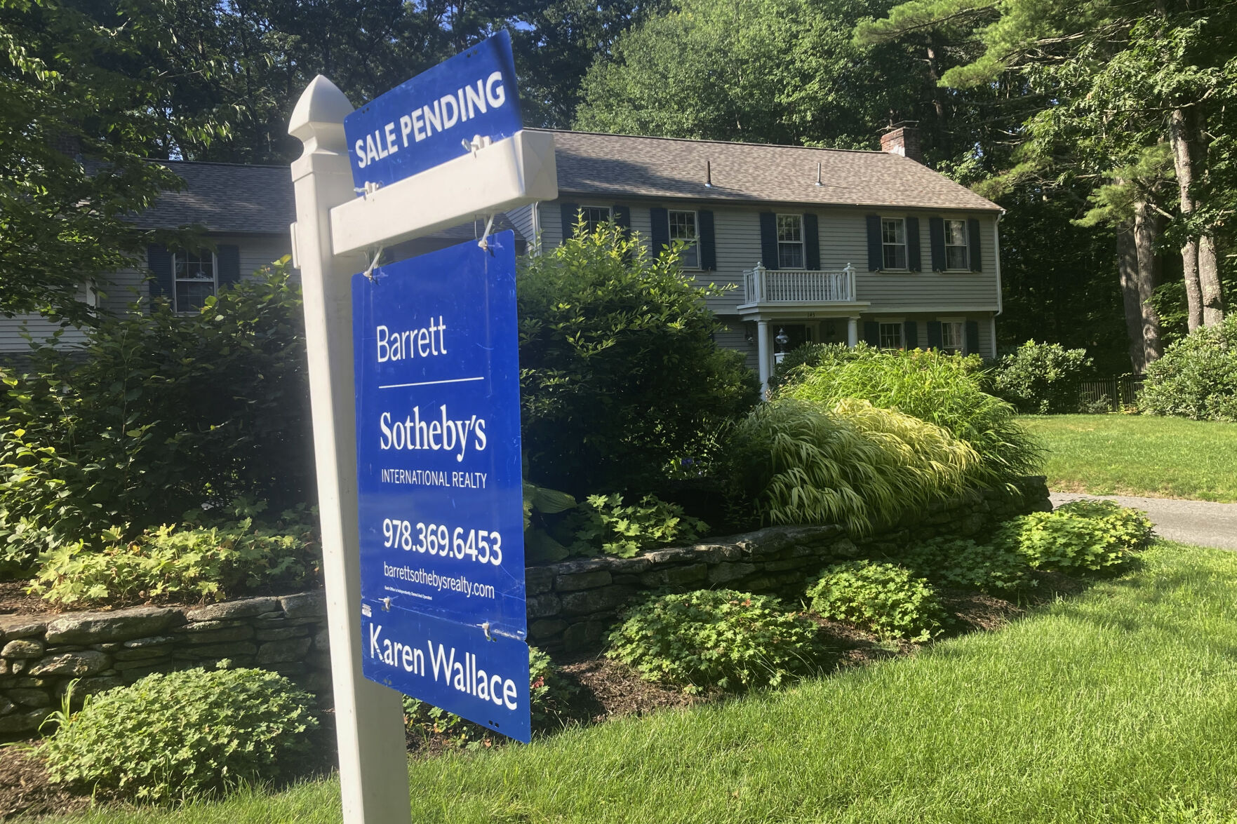<p>A sign noting a pending sale is shown in front of a home on Sunday, Aug. 20, 2023, in Concord, Mass. On Tuesday, Aug. 22, 2023, the National Association of Realtors reports on sales of existing homes in July. (AP Photo/Peter Morgan)</p>   PHOTO CREDIT: Peter Morgan