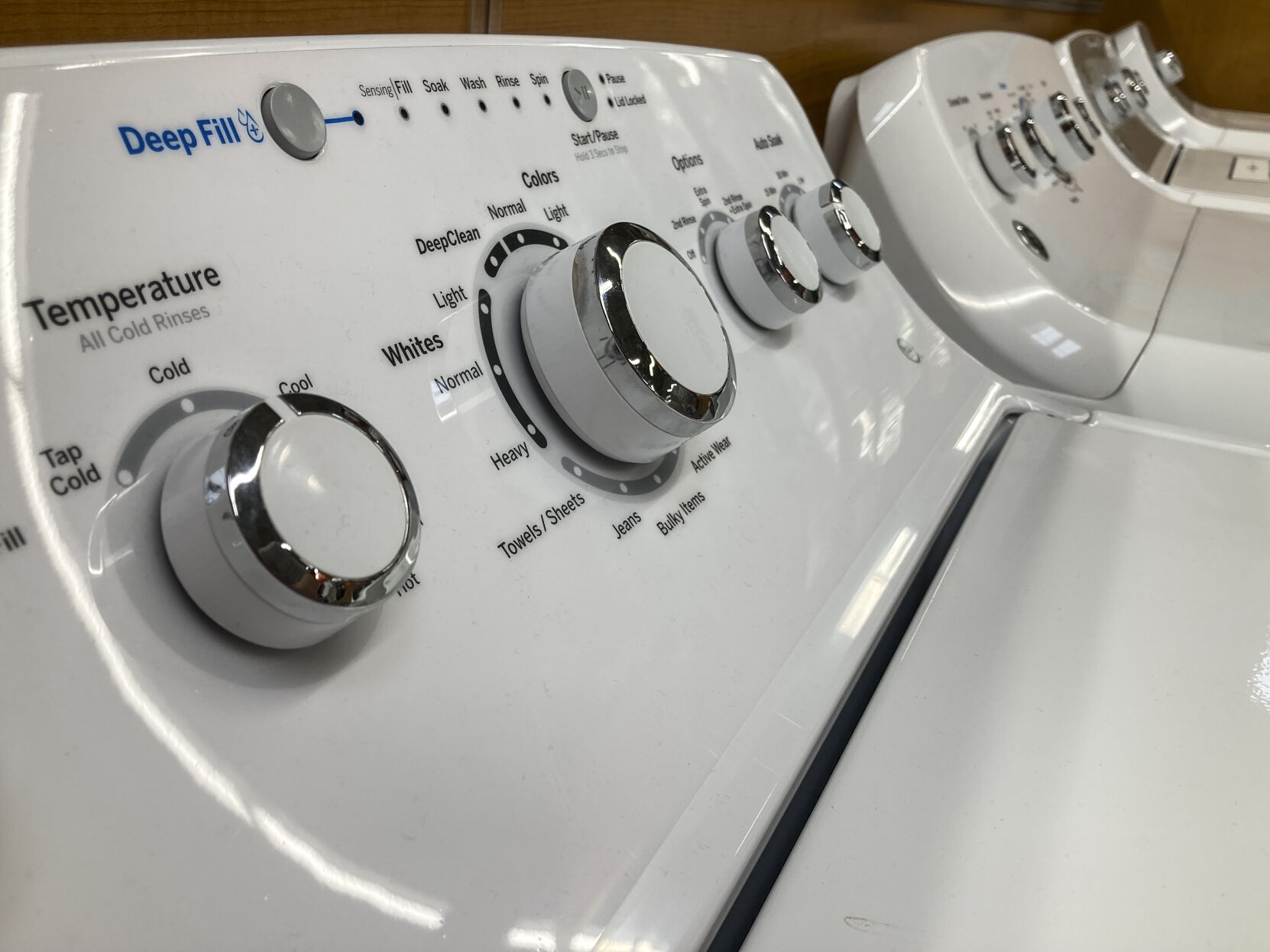 <p>General Electric washing machines are displayed at a retailer, Friday, Sept. 15, 2023, in Marietta, Ga. On Tuesday, the Conference Board reports on U.S. consumer confidence for September. (AP Photo/Mike Stewart)</p>   PHOTO CREDIT: Mike Stewart 