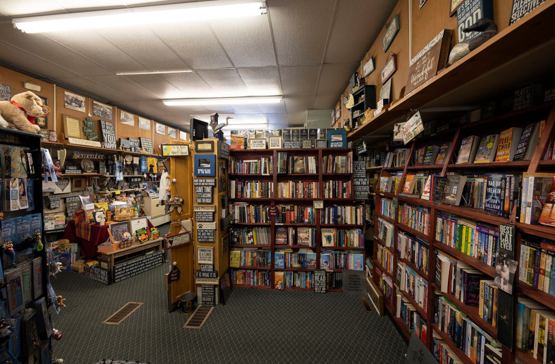 Interior of The Book Worm in Bellevue, Iowa on Friday, Sept. 29, 2023.    PHOTO CREDIT: Gassman