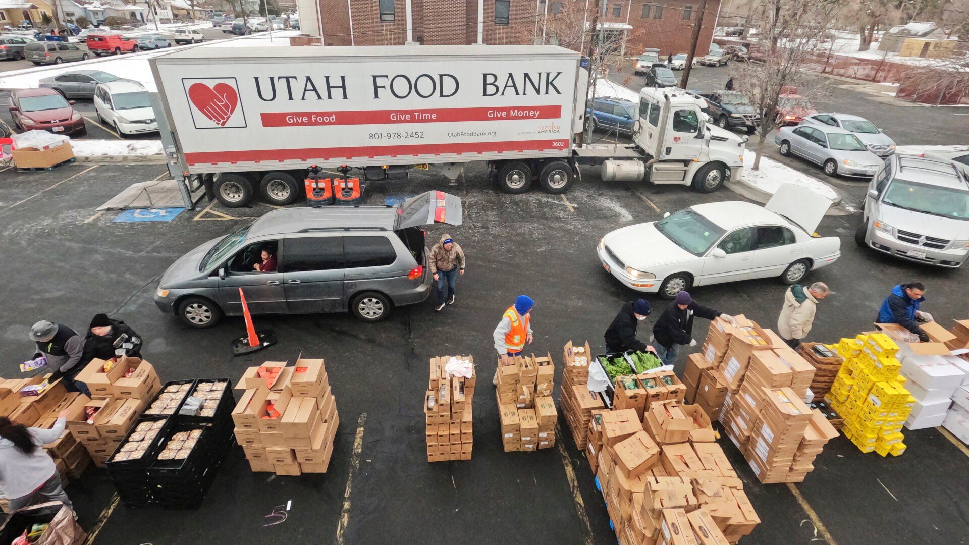 <p>FILE - Utah Food Bank volunteers load groceries for the needy at a mobile food pantry distribution site Wednesday, Dec. 21, 2022, in Salt Lake City. Supporting nonprofits on GivingTuesday this year could have a bigger impact than usual as nonprofits and industry groups say donations so far are down compared with previous years. Many organizations will be looking to make up the difference on GivingTuesday, which is the Tuesday after Thanksgiving, Nov. 28, 2023. (AP Photo/Rick Bowmer)</p>   PHOTO CREDIT: Rick Bowmer 