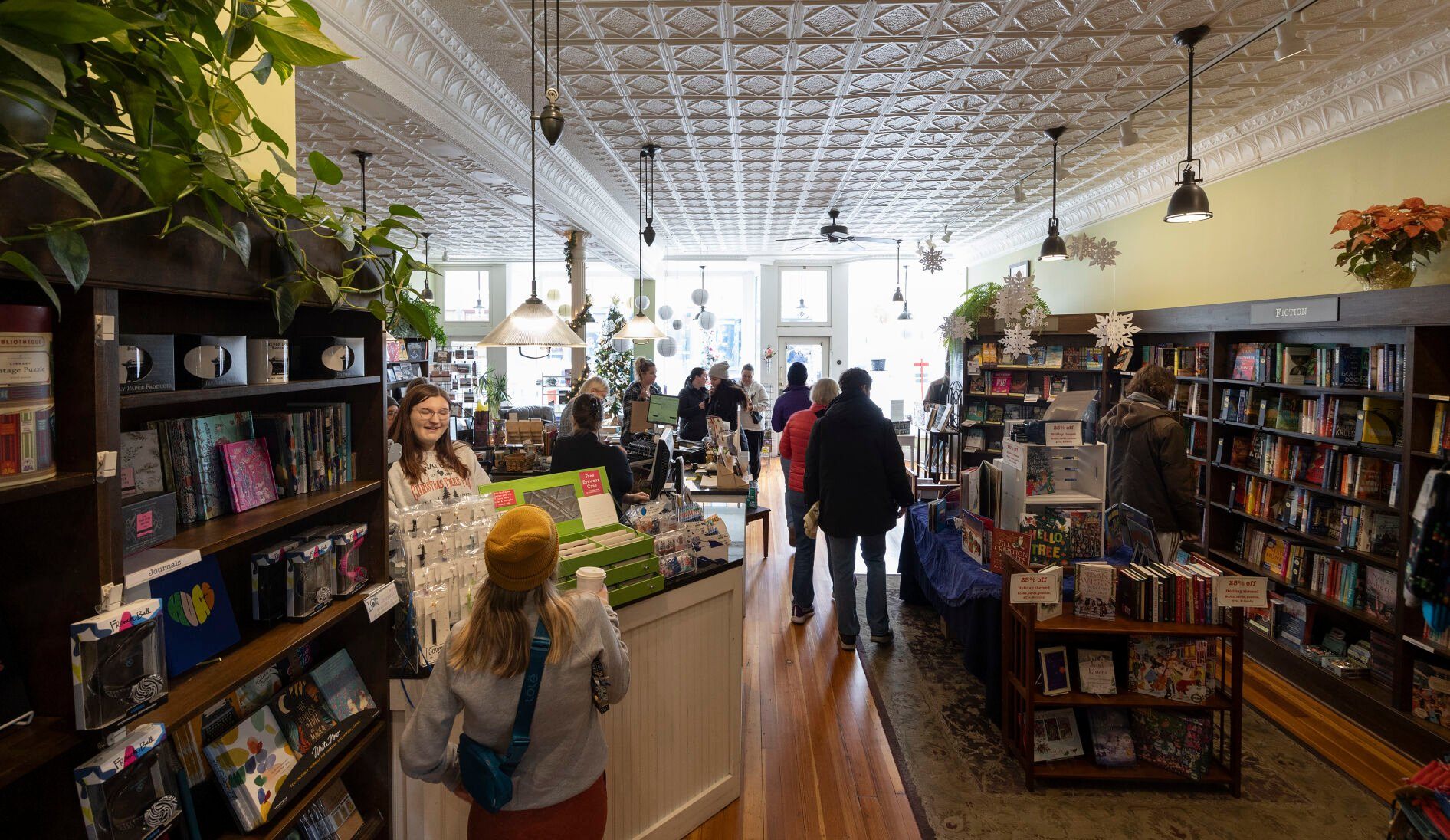 Shoppers browse books at River Lights Bookstore in Dubuque.    PHOTO CREDIT: Stephen Gassman
Telegraph Herald