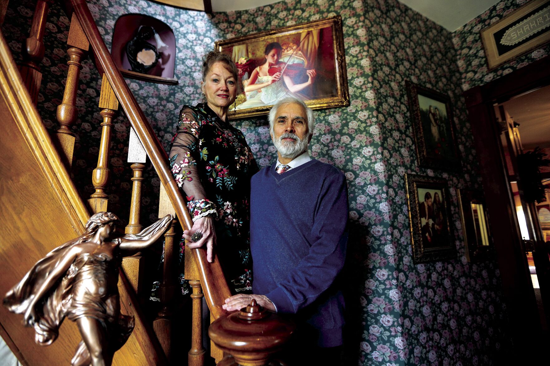 Artists Patricia and Naser Shahrivar own D’Arte Manor Gallery and B&B in Maquoketa, Iowa.    PHOTO CREDIT: Dave Kettering