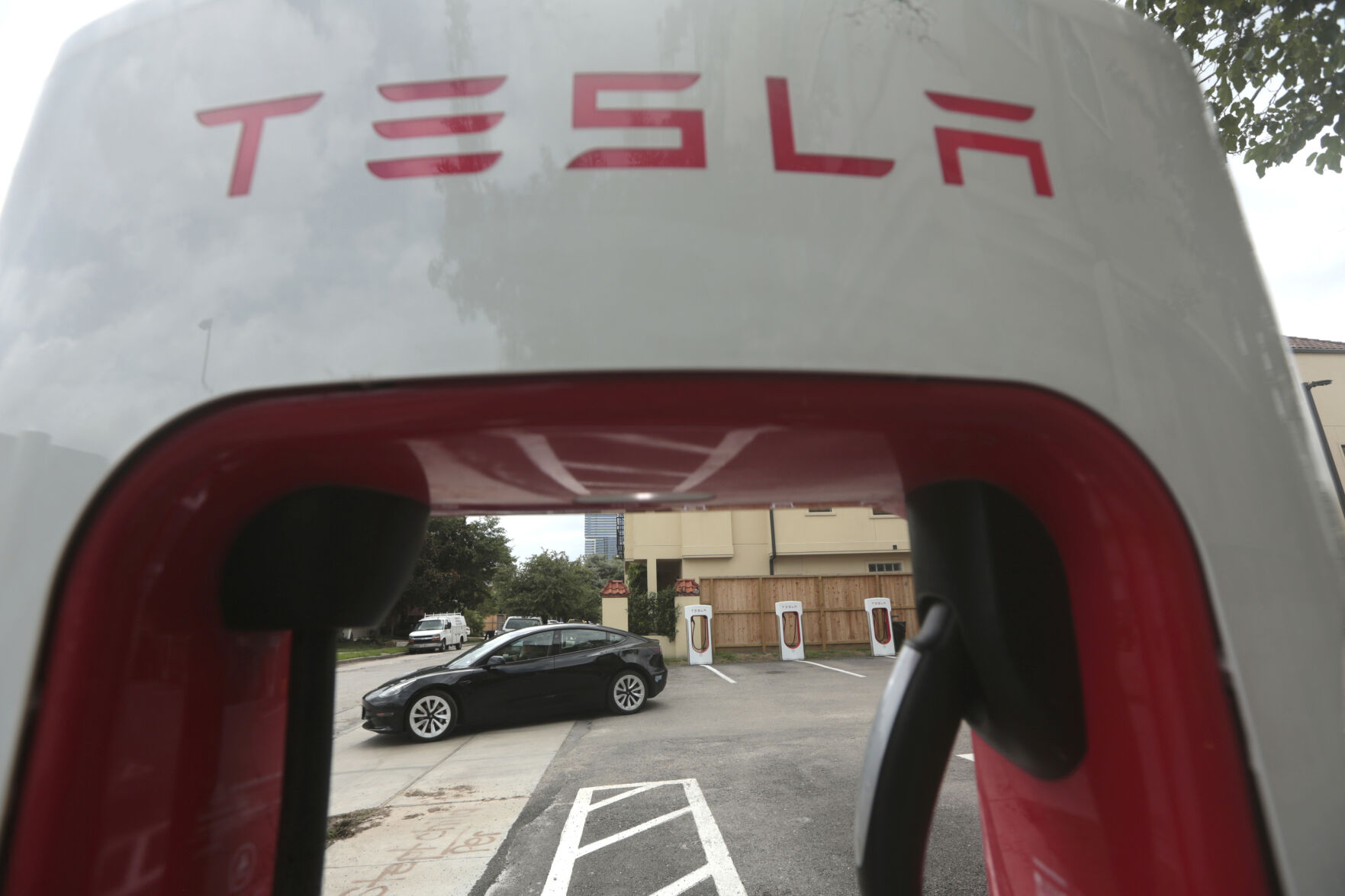 <p>A Tesla supercharging location is seen on Kipling Street, June 3, 2024 in Houston. Charging stations have been hit particularly hard by thieves who likely want to sell the highly conductive copper wiring inside the cables at near-record prices. But authorities and charging company officials say similar thefts are increasing across the U.S. as more charging stations are built. (AP Photo/Lekan Oyekanmi)</p>   PHOTO CREDIT: Lekan Oyekanmi 