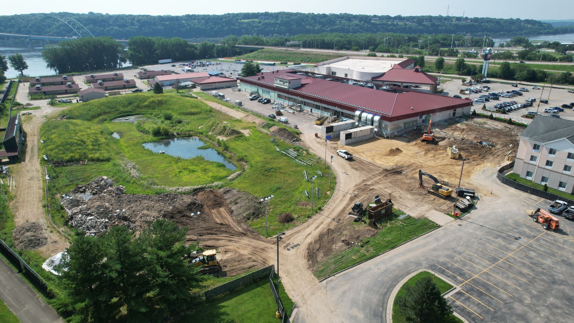 Construction continues on the Key Hotel adjacent to Q Casino + Resort in Dubuque on Wednesday.    PHOTO CREDIT: Dave Kettering