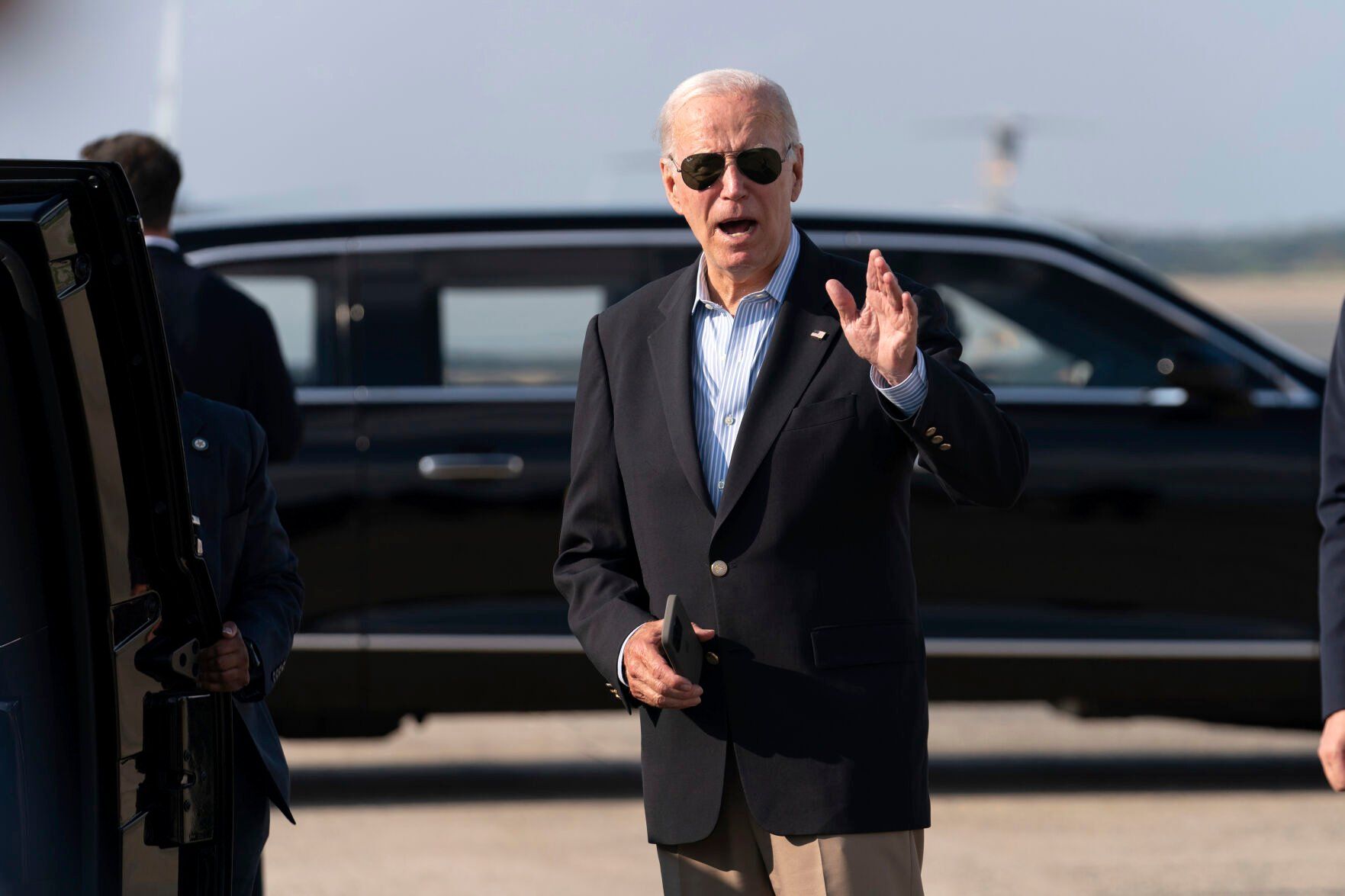 <p>President Joe Biden talks to reporters upon his arrival to Joint Base Andrews, Md., en route to the White House, Sunday, Aug. 18, 2024. (AP Photo/Jose Luis Magana)</p>   PHOTO CREDIT: Jose Luis Magana 