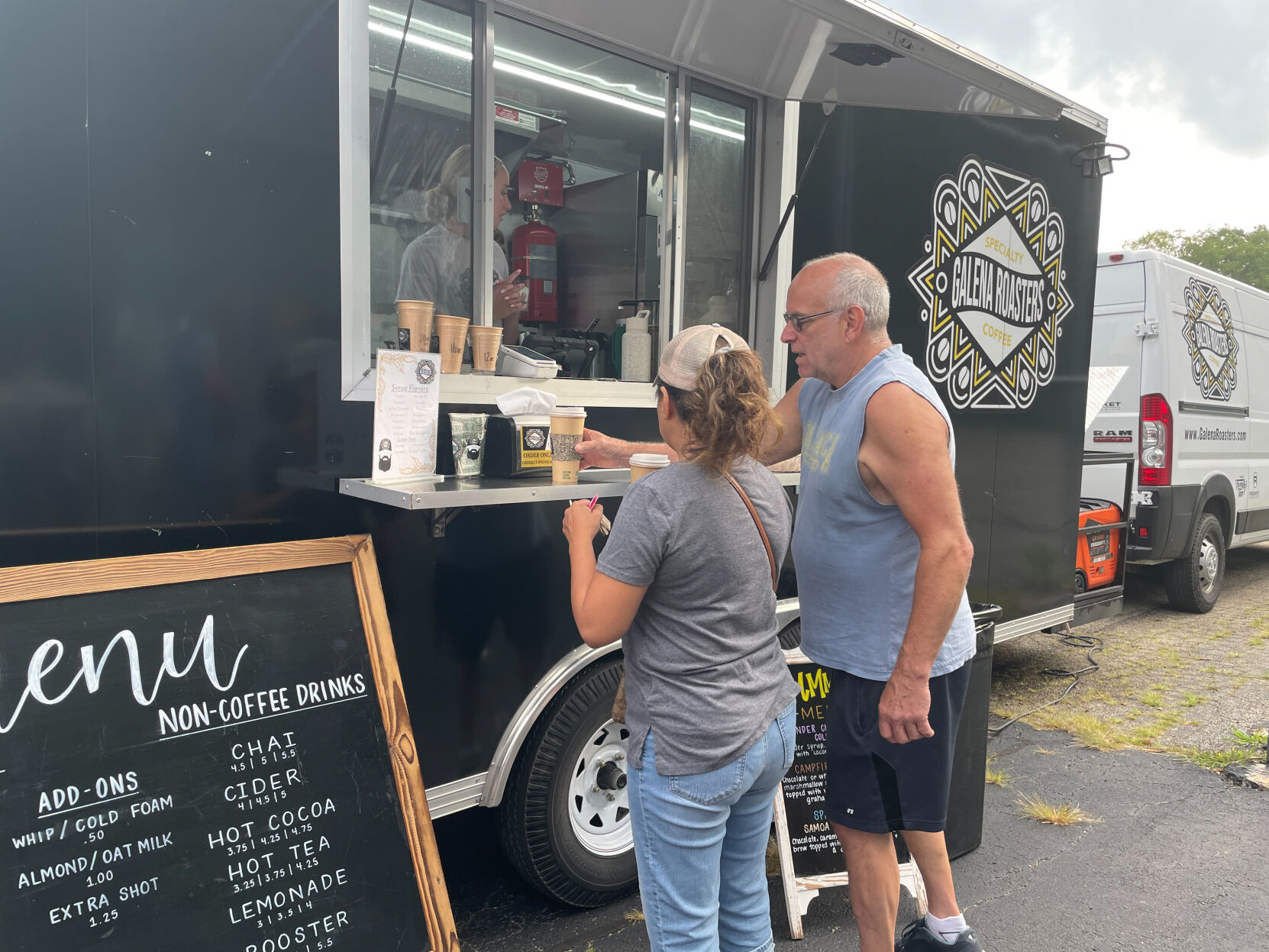 Customers place their orders.    PHOTO CREDIT: Elizabeth Kelsey
Telegraph Herald