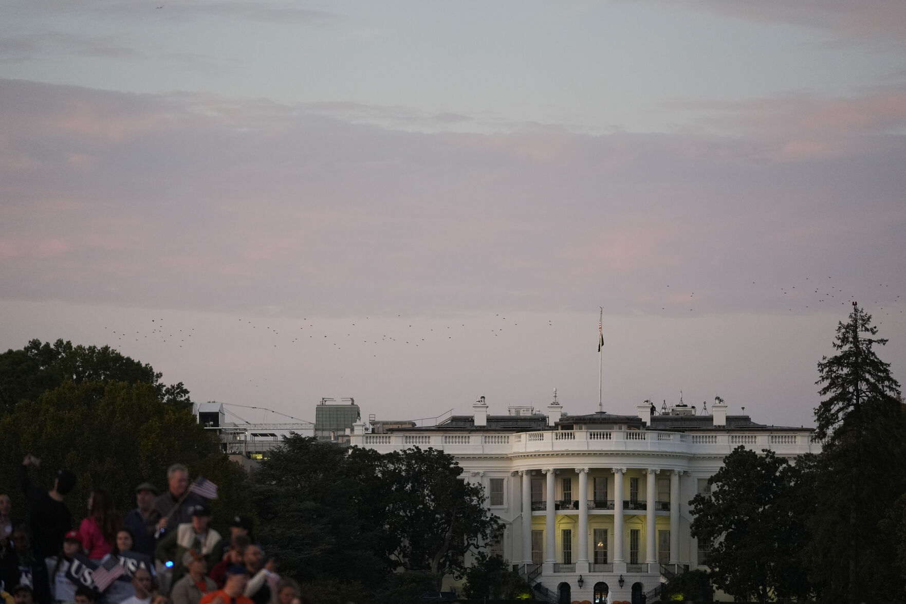 <p>The White House is seen before Democratic presidential nominee Vice President Kamala Harris speaks at a campaign rally on the Ellipse in Washington, Oct. 29, 2024. (AP Photo/Stephanie Scarbrough)</p>   PHOTO CREDIT: Stephanie Scarbrough