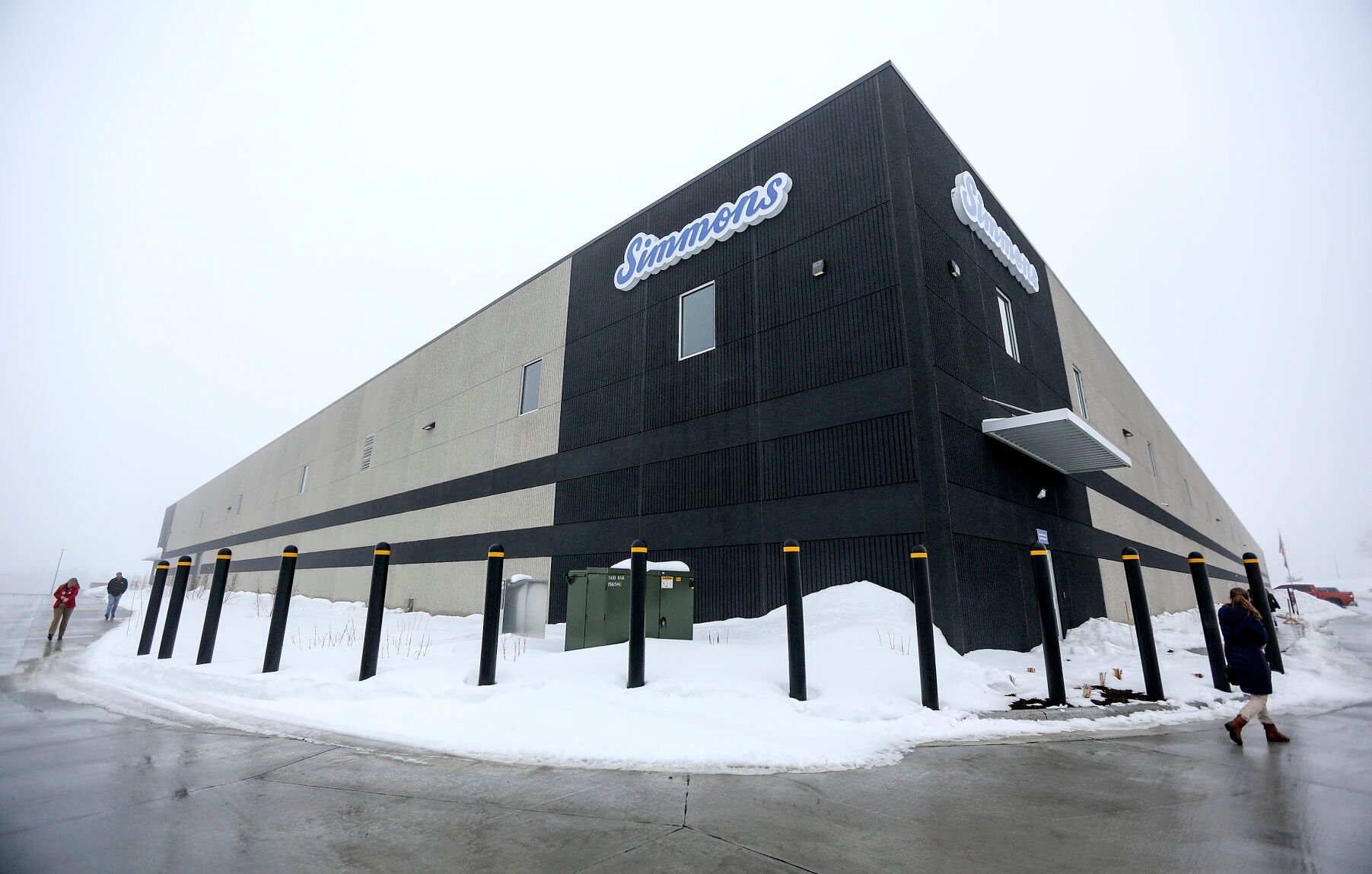 The 255,000 square foot warehouse along Seippel Road is being leased by Simmons Pet Food and was constructed by Gronen.    PHOTO CREDIT: TH file