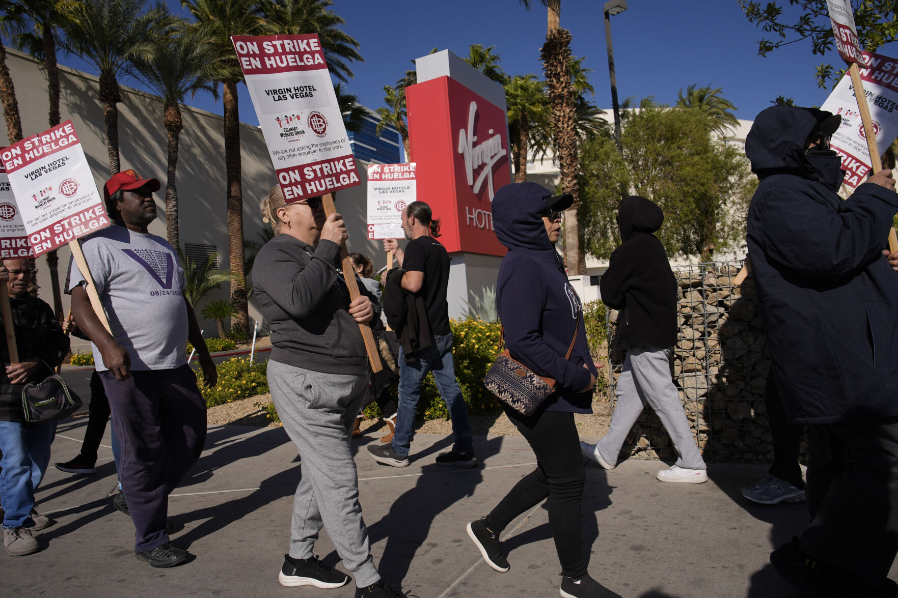 <p>Members of the Culinary Workers Union picket in front of the Virgin Hotels Las Vegas, Friday, Nov. 15, 2024, in Las Vegas. (AP Photo/John Locher)</p>   PHOTO CREDIT: John Locher - staff, ASSOCIATED PRESS