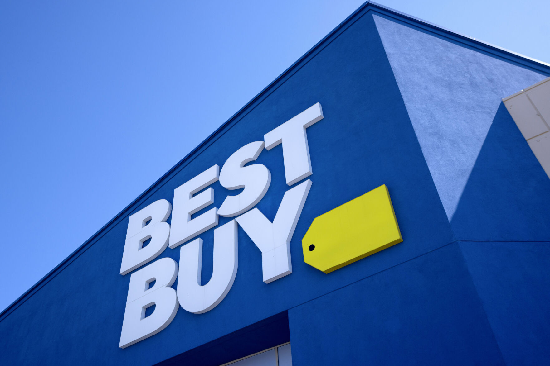 <p>FILE - A Best Buy logo is shown at a store in Dallas on Oct. 25, 2024. (AP Photo/Tony Gutierrez, File)</p>   PHOTO CREDIT: Tony Gutierrez 