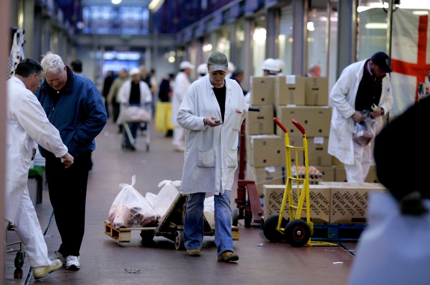 <p>FILE - A woman wheels away meat products bought at Smithfield meat market in London, on May 3, 2006. (AP Photo/Matt Dunham, File)</p>   PHOTO CREDIT: Matt Dunham - staff, ASSOCIATED PRESS