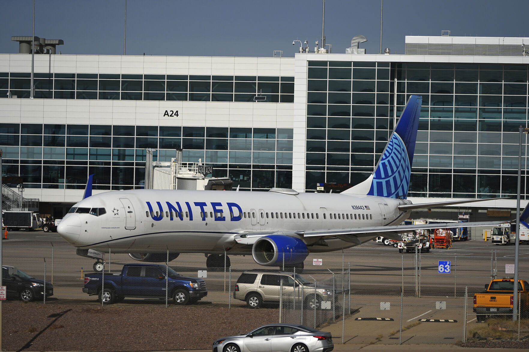 <p>As traffic passes by in the foreground, a United Airlines jetliner turns on the tarmac to leave the A Concourse and head to a runway at Denver International Airport Tuesday, Nov. 26, 2024, in Denver. (AP Photo/David Zalubowski)</p>   PHOTO CREDIT: David Zalubowski - staff, ASSOCIATED PRESS