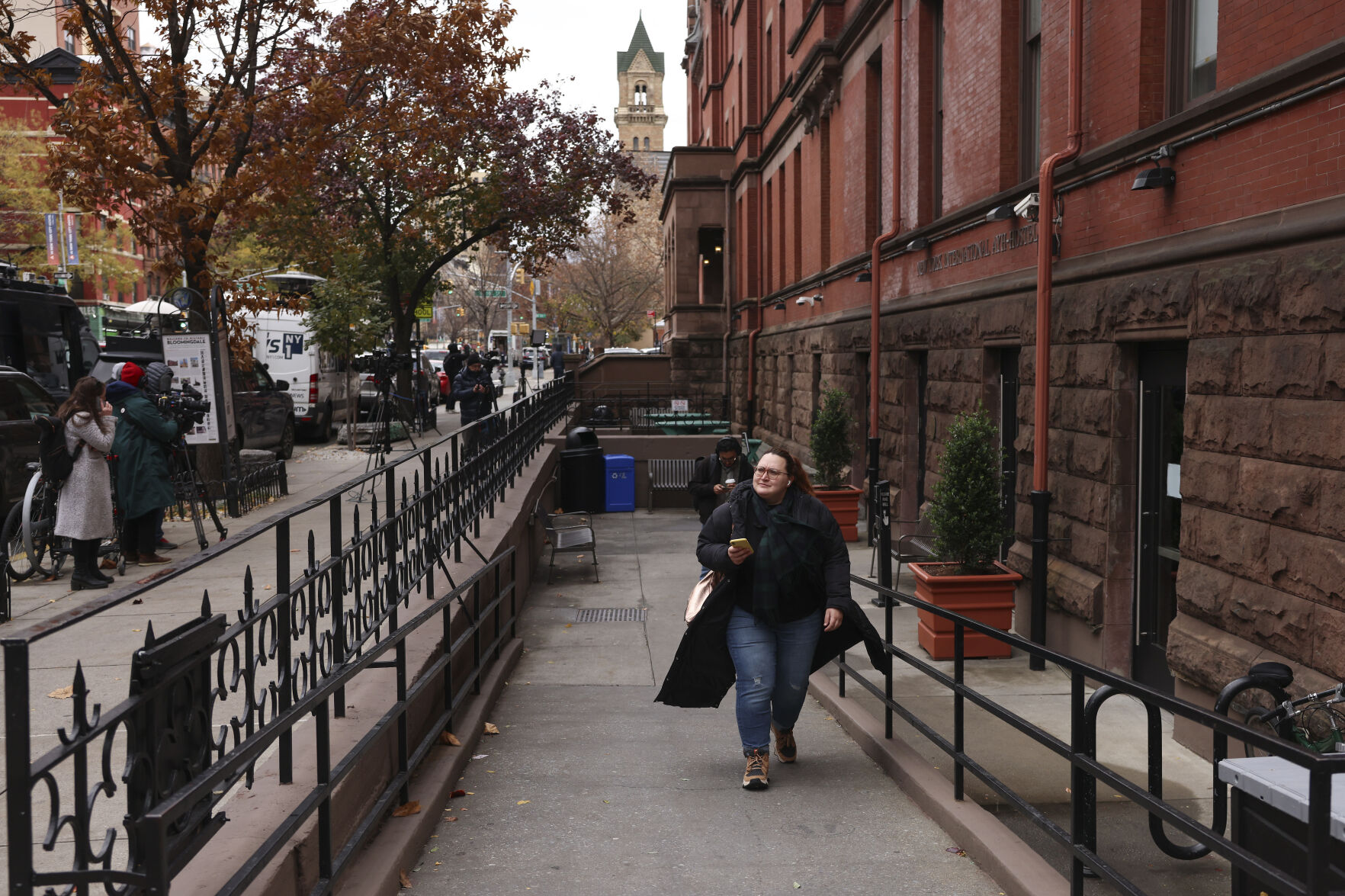 <p>Members of the media line a sidewalk outside the HI New York City hostel, Thursday, Dec. 5, 2024, in New York, where police say the suspect in the killing of UnitedHealthcare CEO Brian Thompson may have stayed. (AP Photo/Yuki Iwamura)</p>   PHOTO CREDIT: Yuki Iwamura - freelancer, ASSOCIATED PRESS