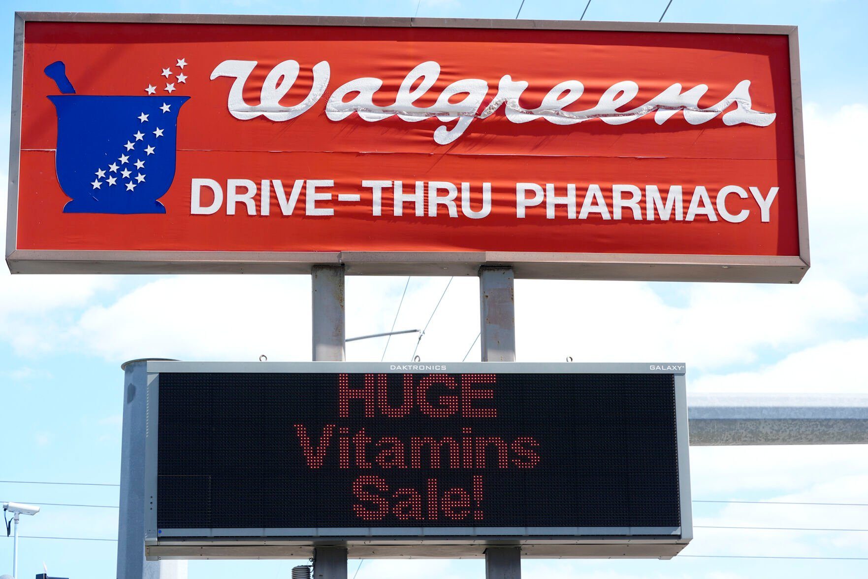 <p>This Feb. 9, 2024 photo shows a Walgreens in Bradenton, Fla. (AP Photo/Gene J. Puskar)</p>   PHOTO CREDIT: Gene J. Puskar - staff, ASSOCIATED PRESS